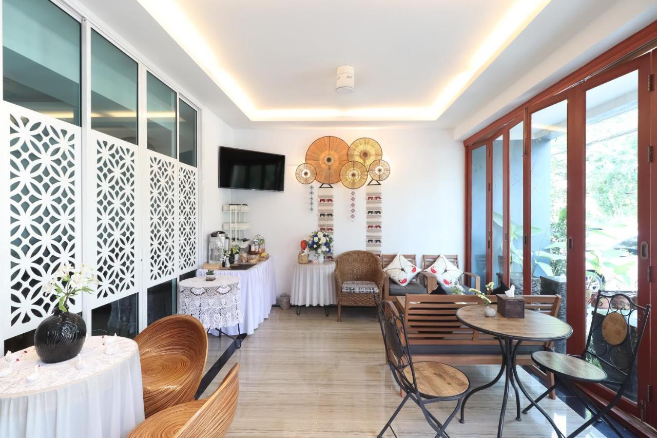 Oyo 374 Room Lanna Hotel Чіангмай Екстер'єр фото