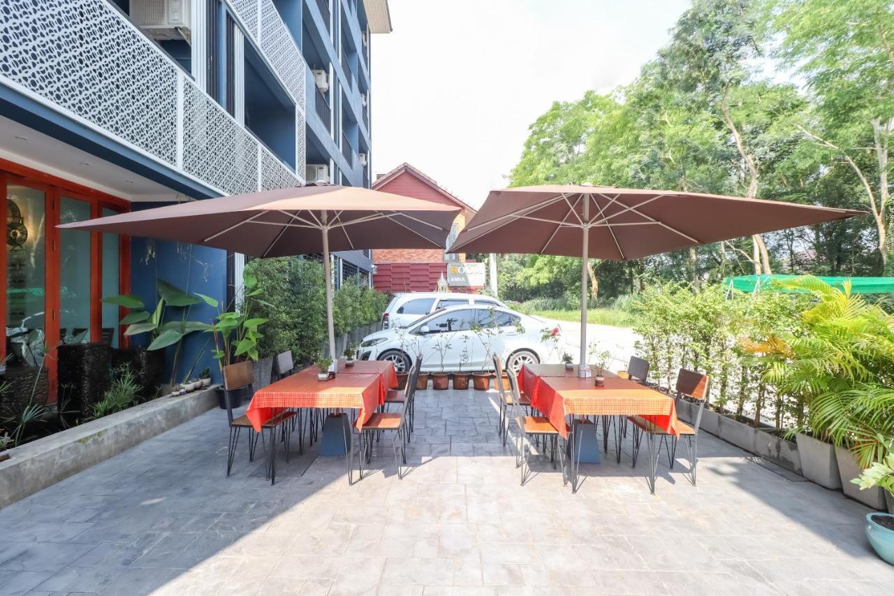 Oyo 374 Room Lanna Hotel Чіангмай Екстер'єр фото